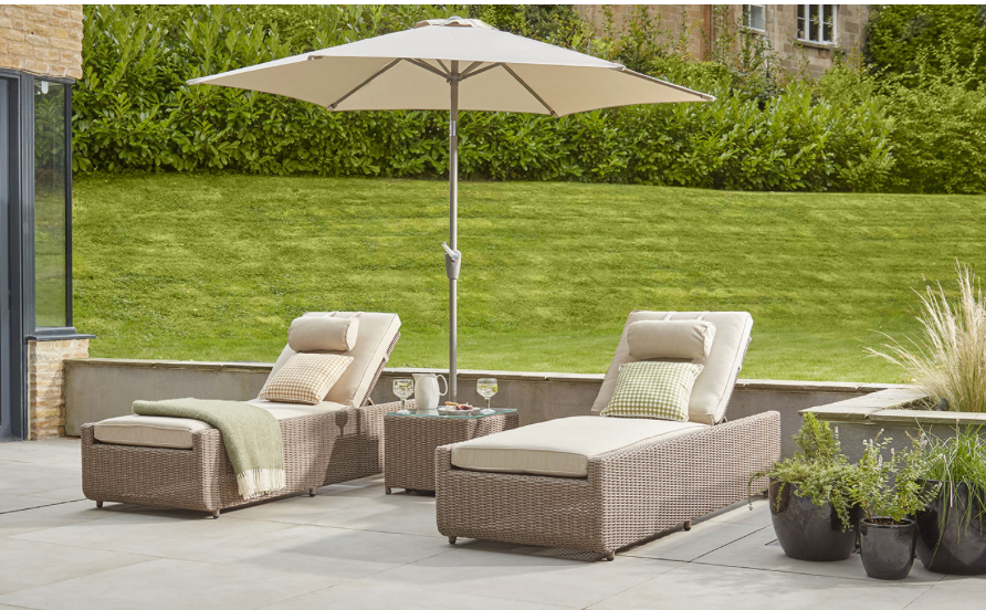 VIDA - 2 X SUN LOUNGERS WITH SIDE TABLE & PARASOL
